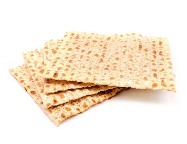 הטיפים שיהפכו לך את ארוחת ליל הסדר לנוחה, אופנתית ויפה – גם אחרי הלידה